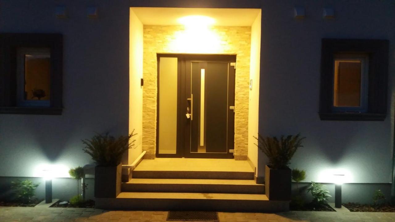 Apartament Saguna Sinnicolau Mare Exterior photo